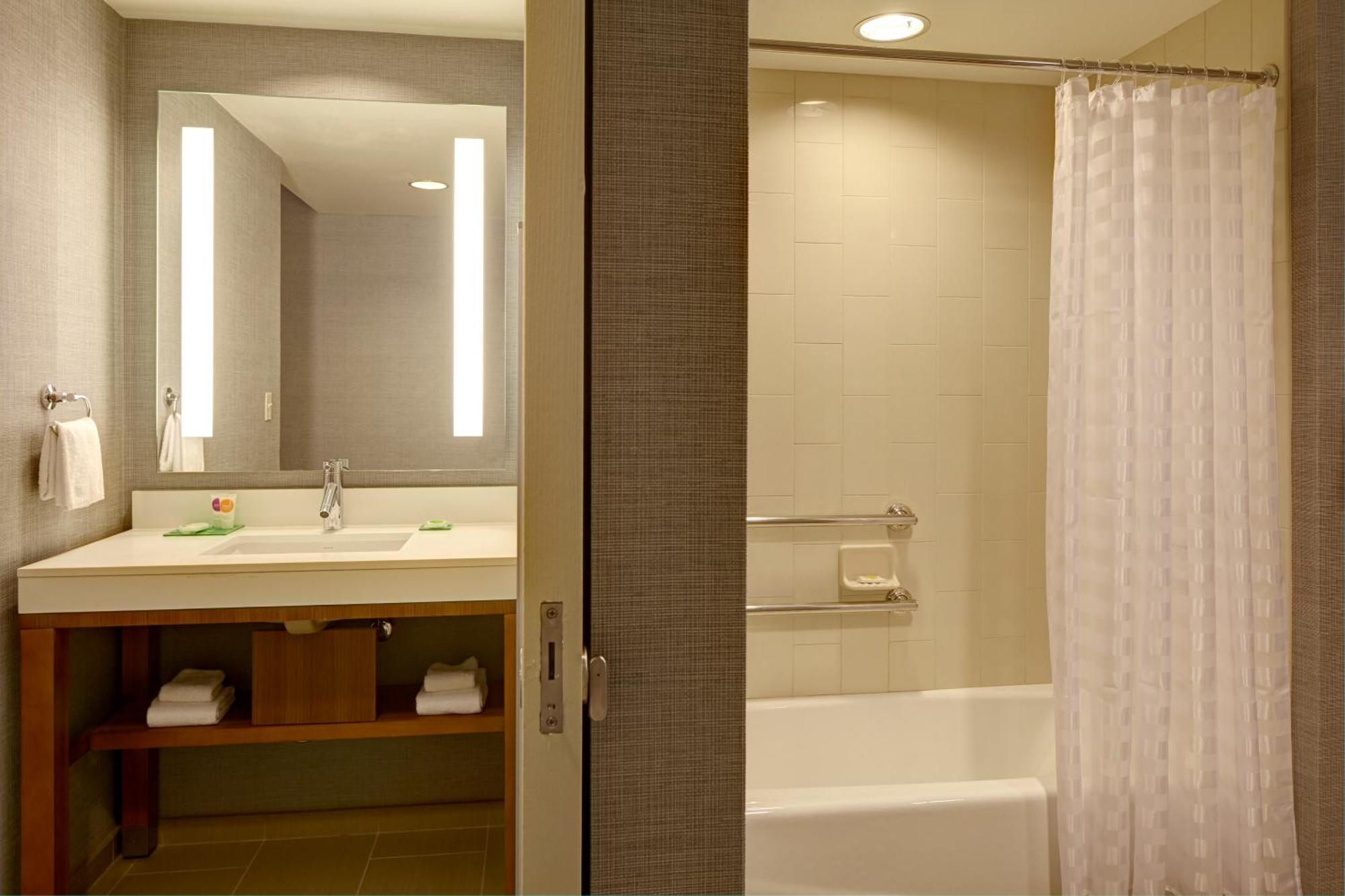 Hyatt Place West Des Moines/Jordan Creek Room photo